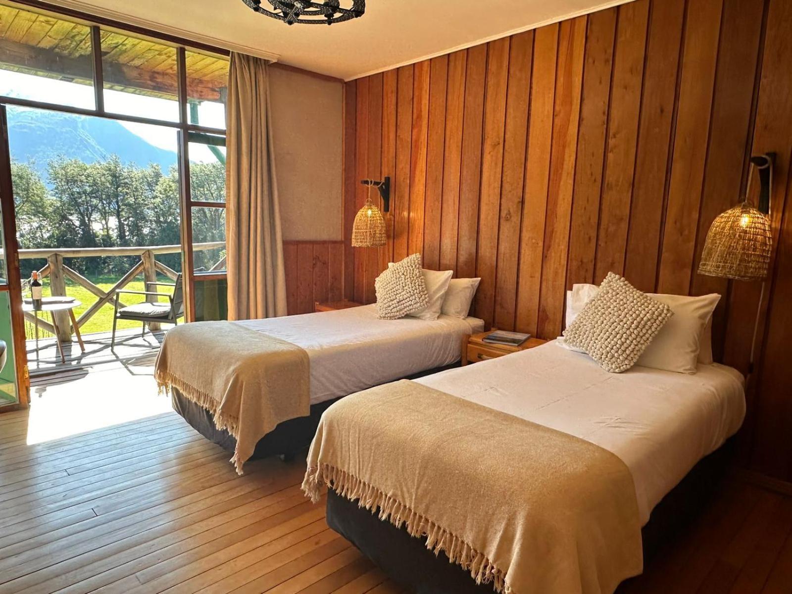 Mitico Puelo Lodge Las Gualas Bagian luar foto